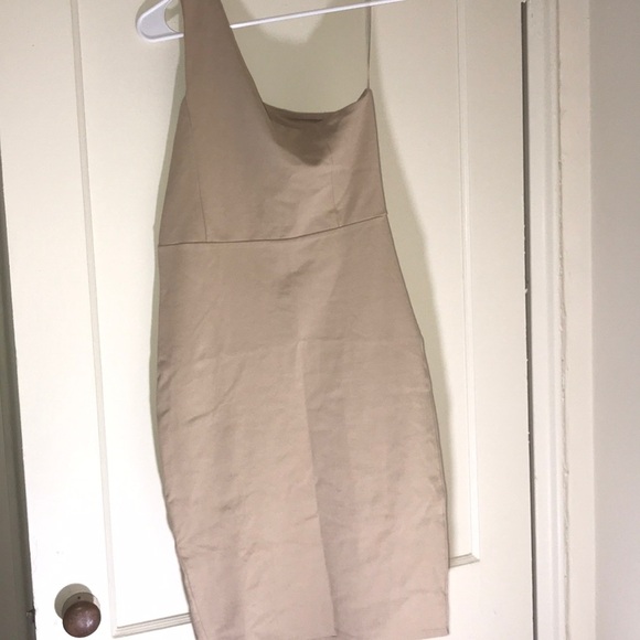 Soprano Nude one shoulder dress with slit - Picture 6 of 6
